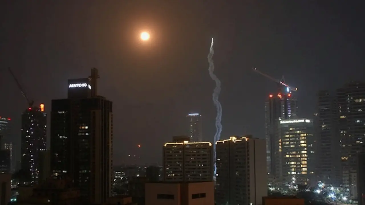 Iron Dome Tartışması: İran Füzeleri İsrail'in Savunma Mitini Nasıl Sarsıyor?